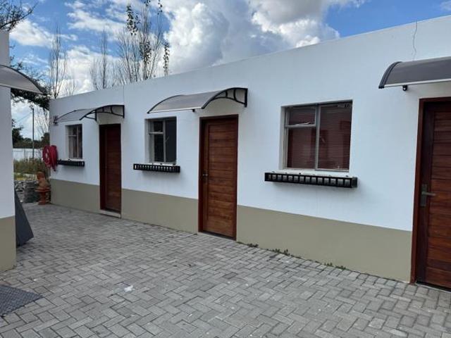 1 Bedroom Cluster in Kroondal