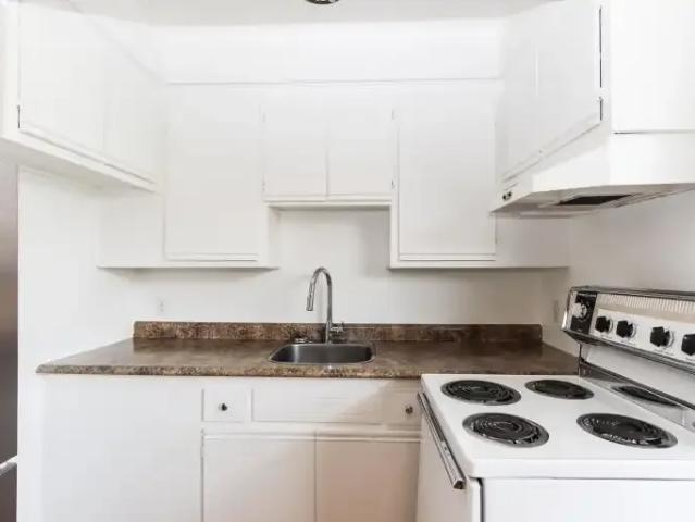 1 Bedroom Apartment Montreal QC 104434161