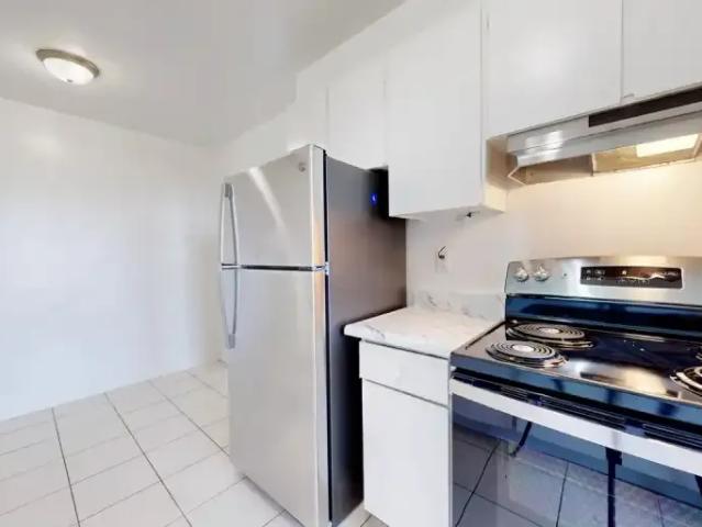 1 Bedroom Apartment North York ON LS99752827