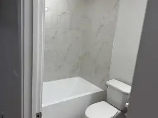 1 Bedroom Apartment Okotoks AB 104957454