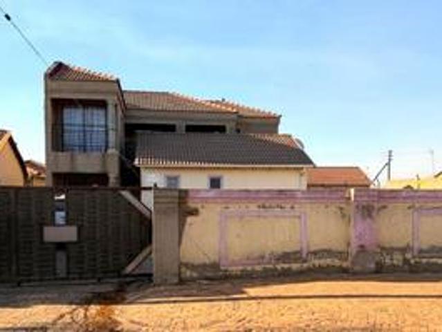 1 bedroom apartment available for re.