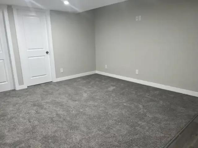 1 Bedroom Apartment Airdrie AB 102658233