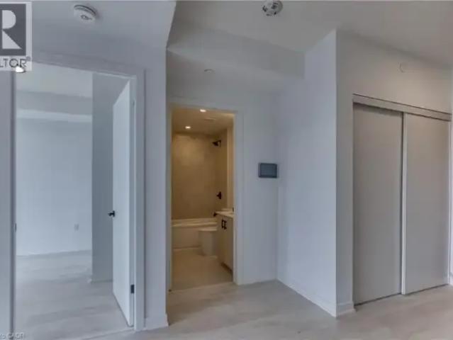 1 Bedroom Apartment Burlington ON LS102915185