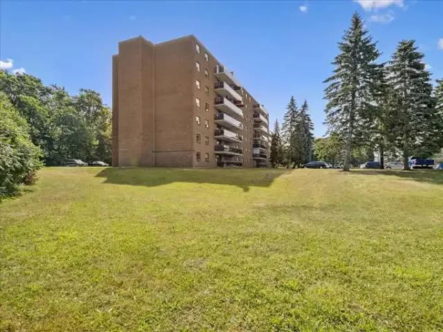 1 Bedroom Apartment Barrie ON LS102271720