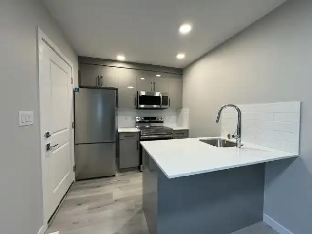 1 Bedroom Apartment Beaumont AB 101725381