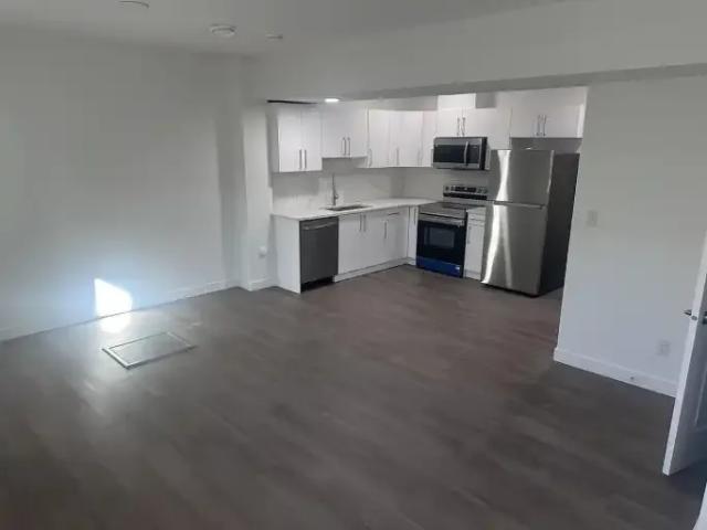 1 Bedroom Apartment Beaumont AB 104181764