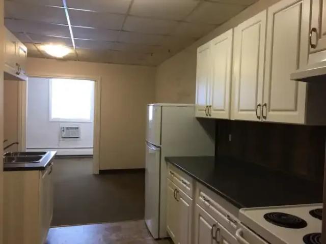 1 Bedroom Apartment Bowden AB LS102629161
