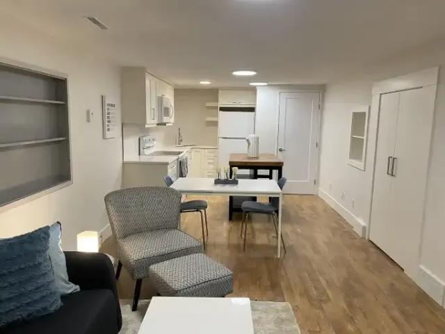 1 Bedroom Apartment Calgary AB 104178932