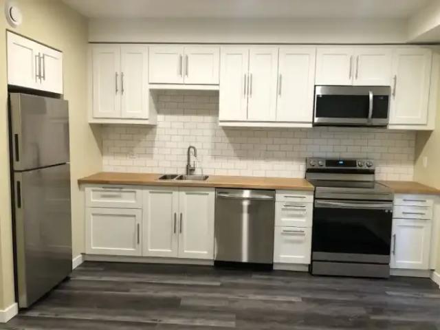 1 Bedroom Apartment Calgary AB 104179380
