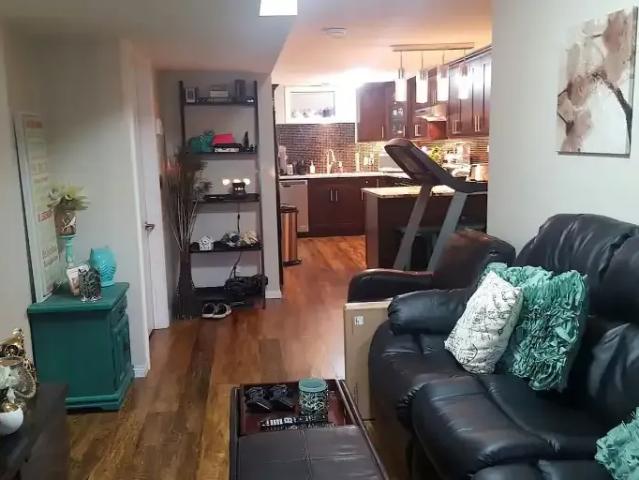 1 Bedroom Apartment Calgary AB 104179434