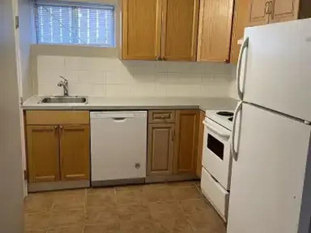 1 Bedroom Apartment Calgary AB 104179561