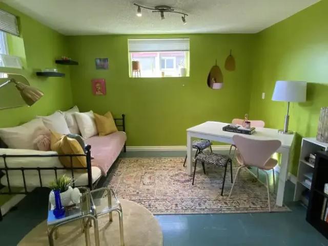 1 Bedroom Apartment Calgary AB 104179591