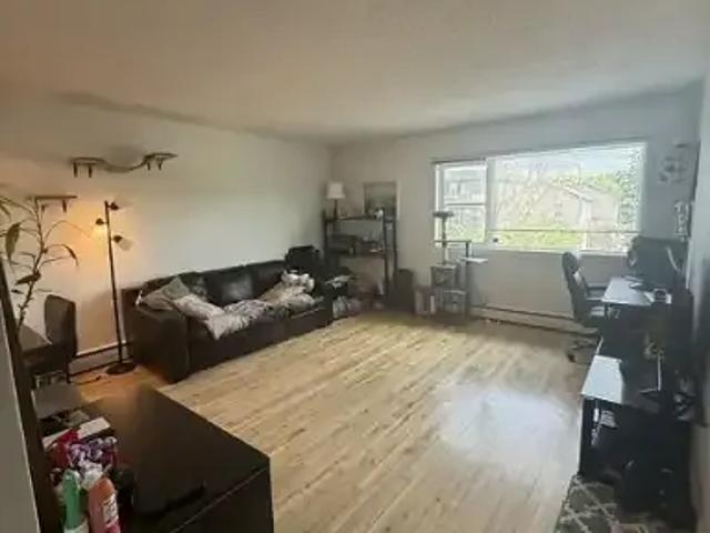 1 Bedroom Apartment Calgary AB 104180366