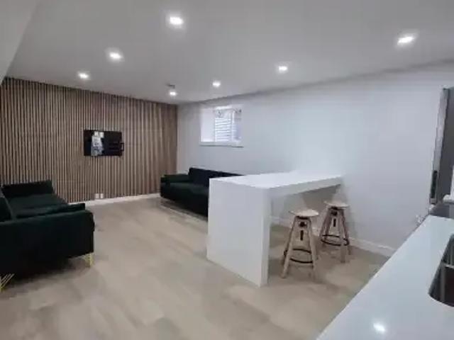 1 Bedroom Apartment Calgary AB 104181740
