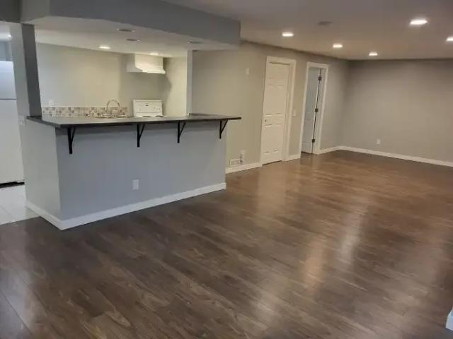 1 Bedroom Apartment Calgary AB 104182177