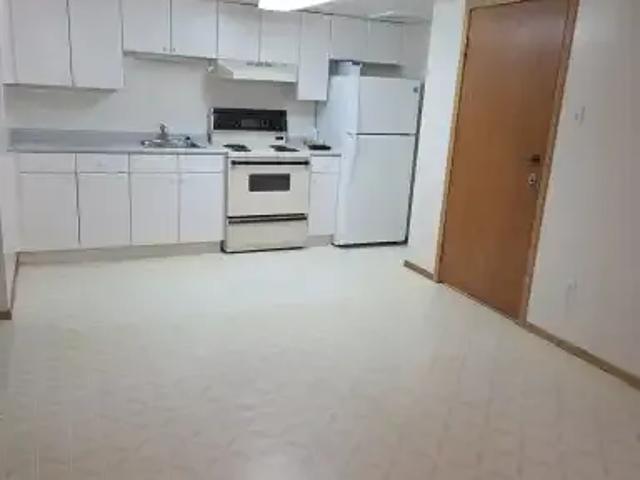 1 Bedroom Apartment Calgary AB 104470653