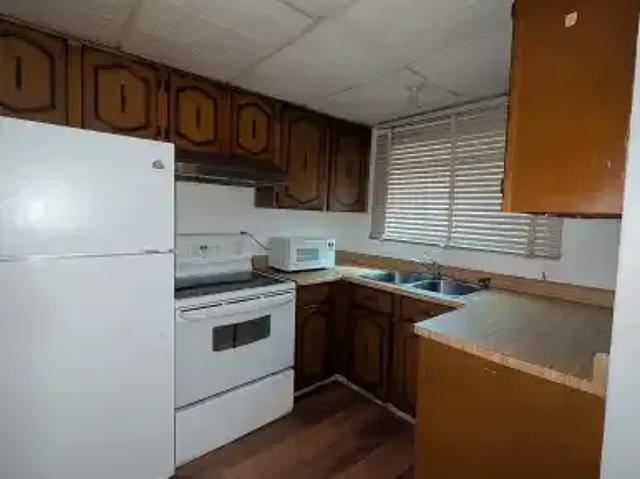 1 Bedroom Apartment Calgary AB 104535542
