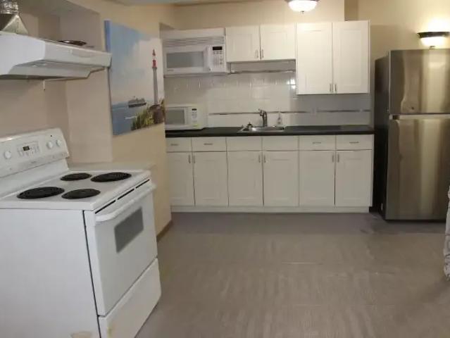 1 Bedroom Apartment Calgary AB 104563578