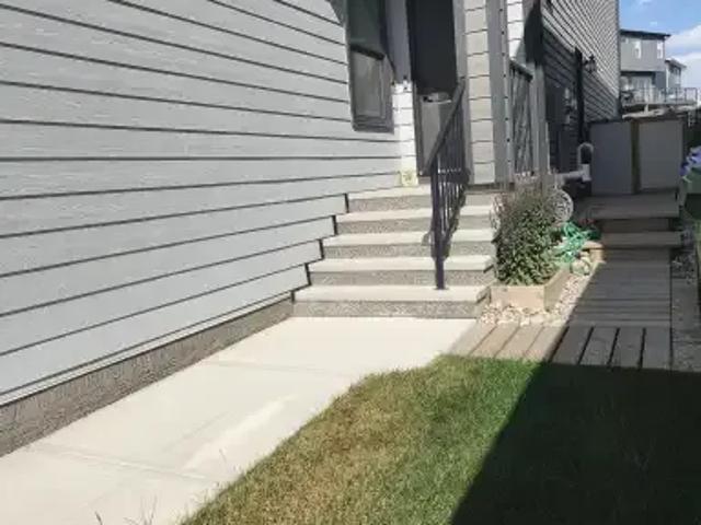 1 Bedroom Apartment Calgary AB 104598365