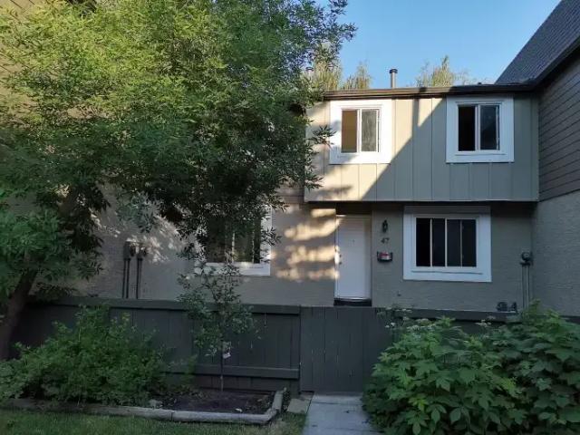 1 Bedroom Apartment Calgary AB 105004646