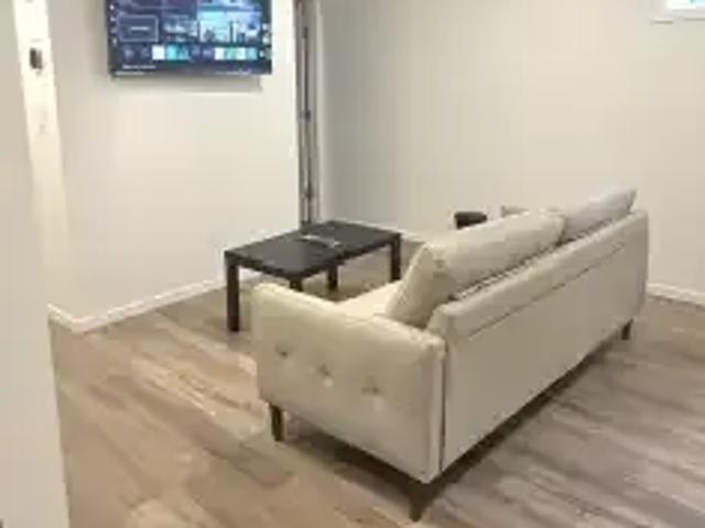 1 Bedroom Apartment Calgary AB 102847316