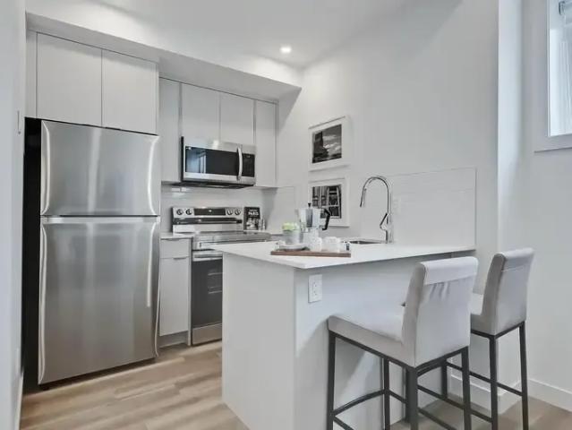 1 Bedroom Apartment Calgary AB 93484237