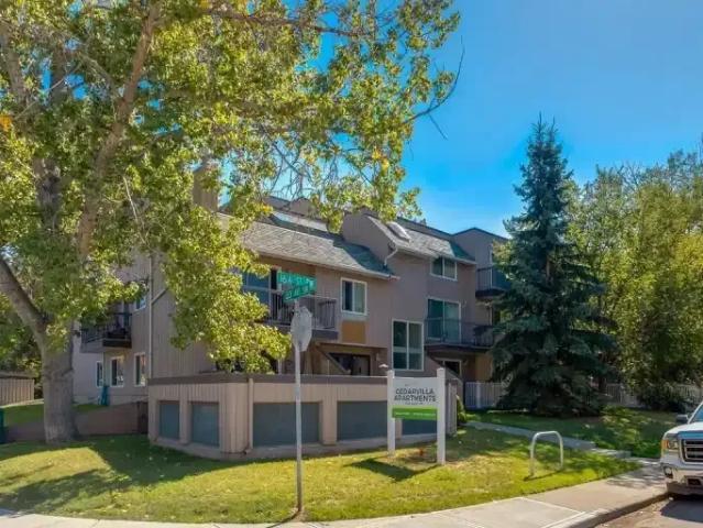 1 Bedroom Apartment Calgary AB 99677932