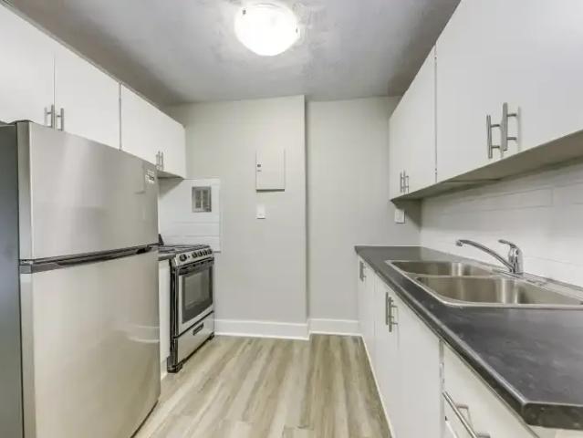 1 Bedroom Apartment Cambridge ON 101789535