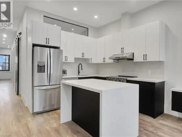 1 Bedroom Apartment Cambridge ON 103119071