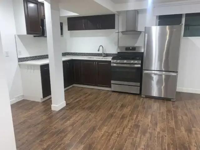 1 Bedroom Apartment Dewinton AB 102701397