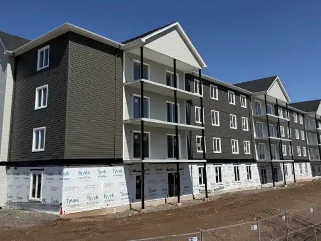 1 Bedroom Apartment Dieppe NB LS102272197
