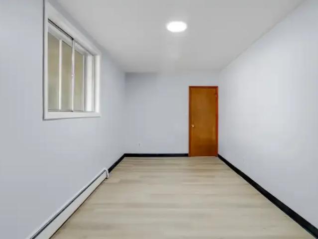 1 Bedroom Apartment Edmonton AB LS98375357