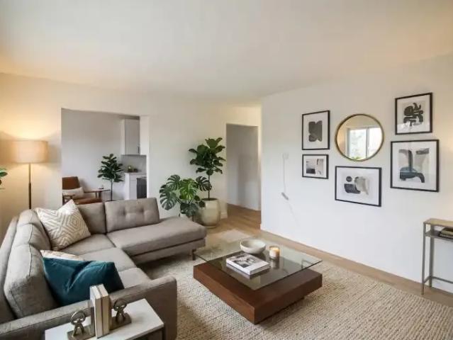 1 Bedroom Apartment Edmonton AB 100759272