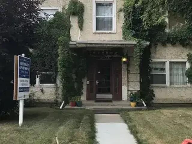 1 Bedroom Apartment Edmonton AB 102242878