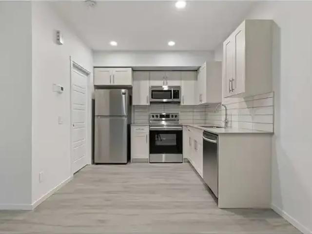 1 Bedroom Apartment Edmonton AB 102242962