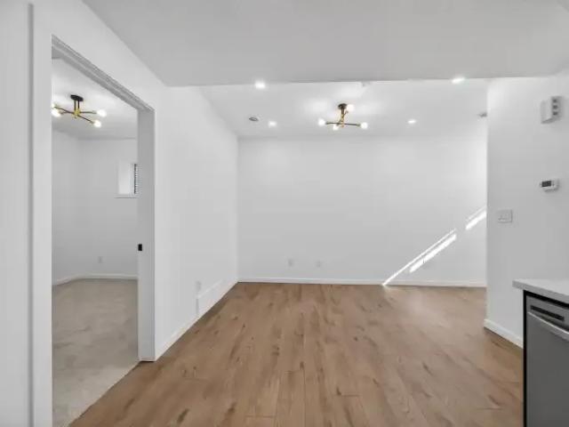 1 Bedroom Apartment Edmonton AB 102272263