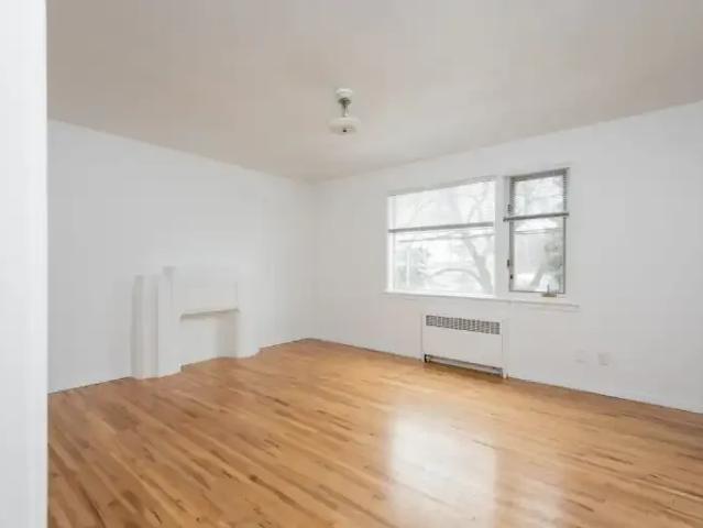 1 Bedroom Apartment Edmonton AB 102551494