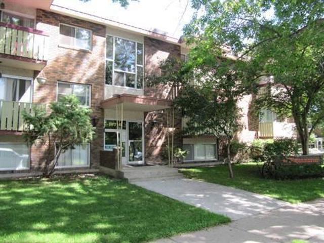 1 Bedroom Apartment Edmonton AB 102811214