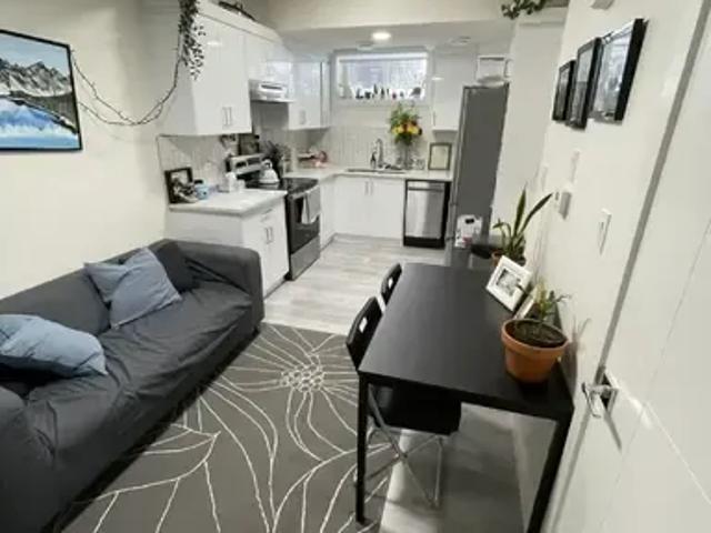 1 Bedroom Apartment Edmonton AB 103322223
