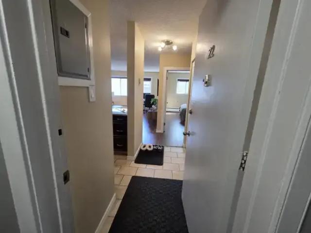 1 Bedroom Apartment Edmonton AB 103424735