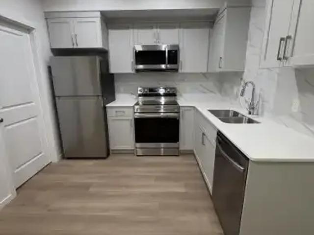 1 Bedroom Apartment Edmonton AB 104067084