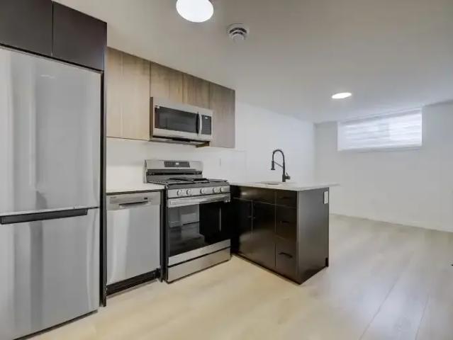 1 Bedroom Apartment Edmonton AB 104180601
