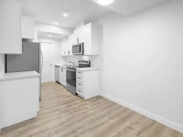 1 Bedroom Apartment Edmonton AB 104180889