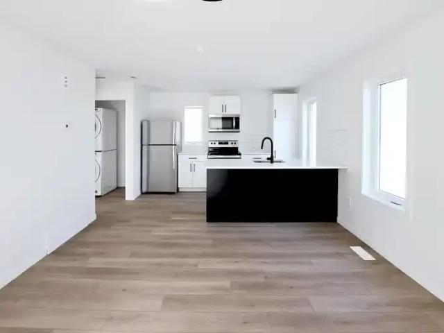 1 Bedroom Apartment Edmonton AB 104181665