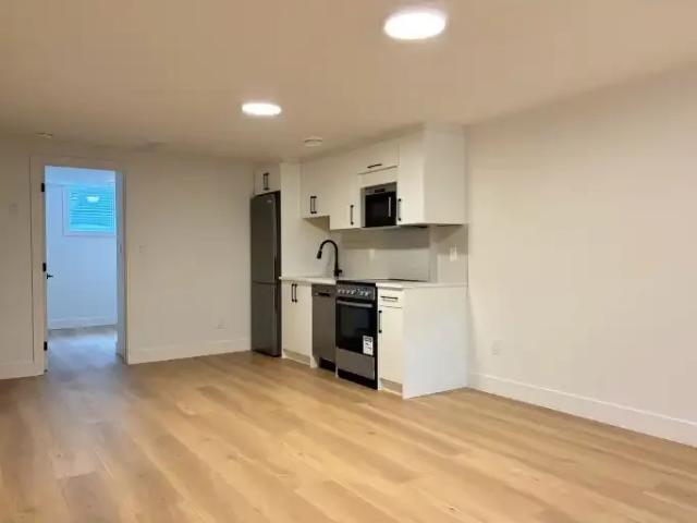 1 Bedroom Apartment Edmonton AB 104181639