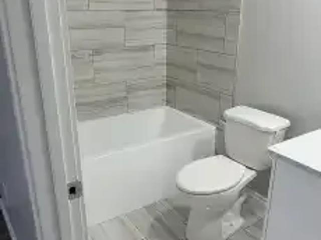 1 Bedroom Apartment Edmonton AB 104182264