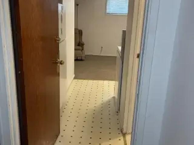1 Bedroom Apartment Edmonton AB 104182429