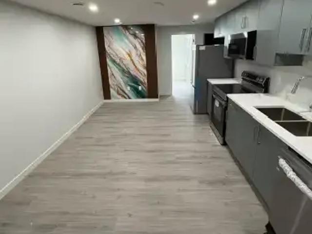 1 Bedroom Apartment Edmonton AB 104782821