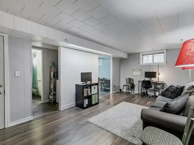 1 Bedroom Apartment Edmonton AB 104794664