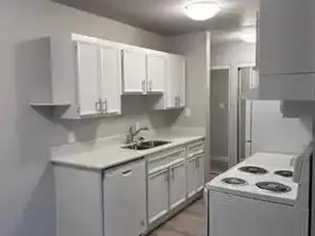 1 Bedroom Apartment Edmonton AB 98631402